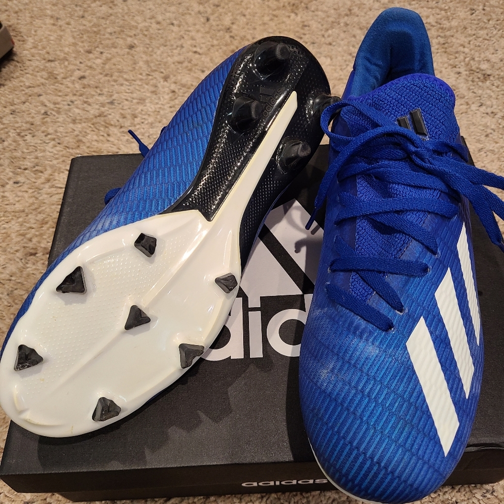 Mens/boys size 6.5 Adidas Soccer Cleats